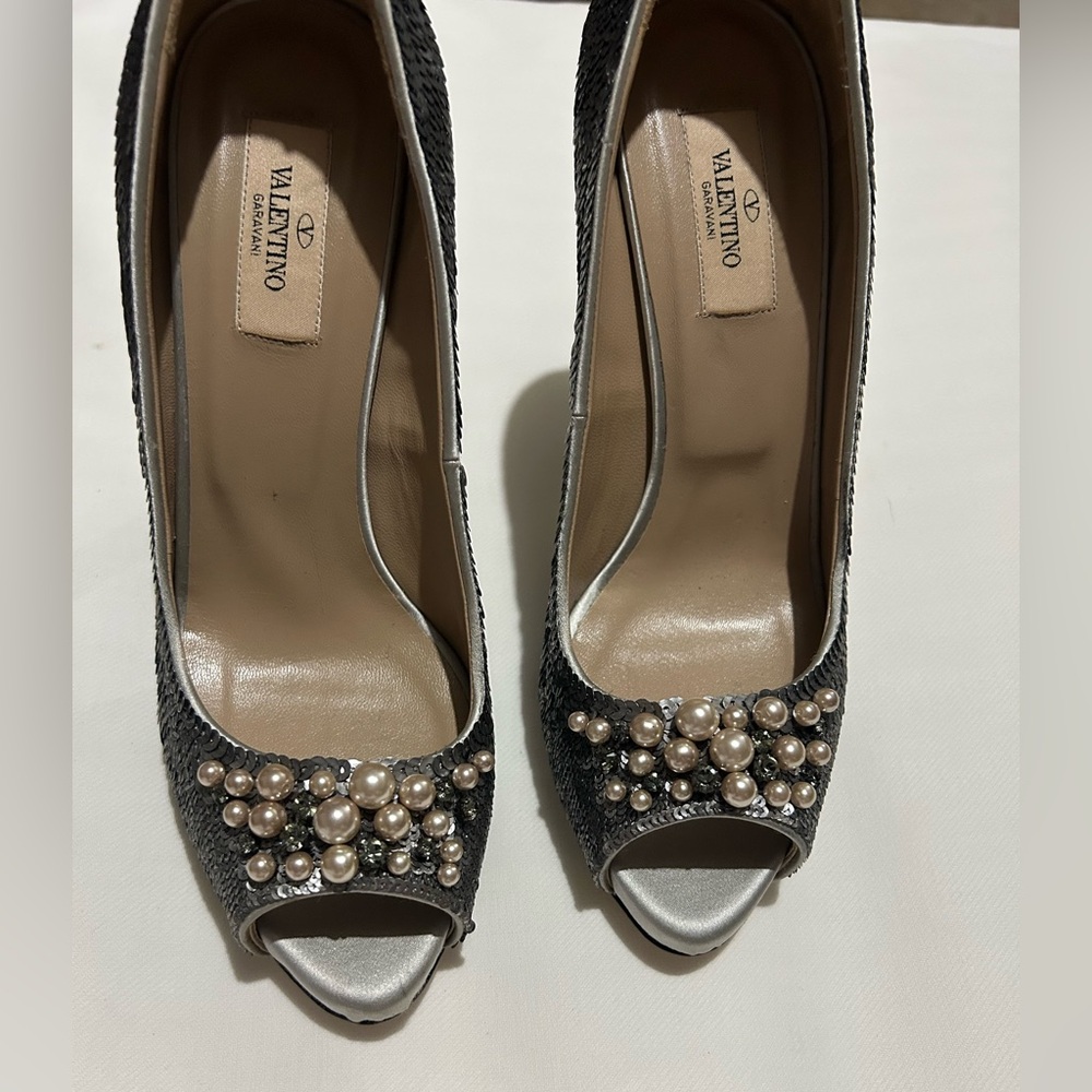 Valentino garavani sequin peep to pumps - Picture 16 of 16